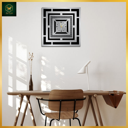 Luxury Square Maze Wall Clock – Modern Geometric Design